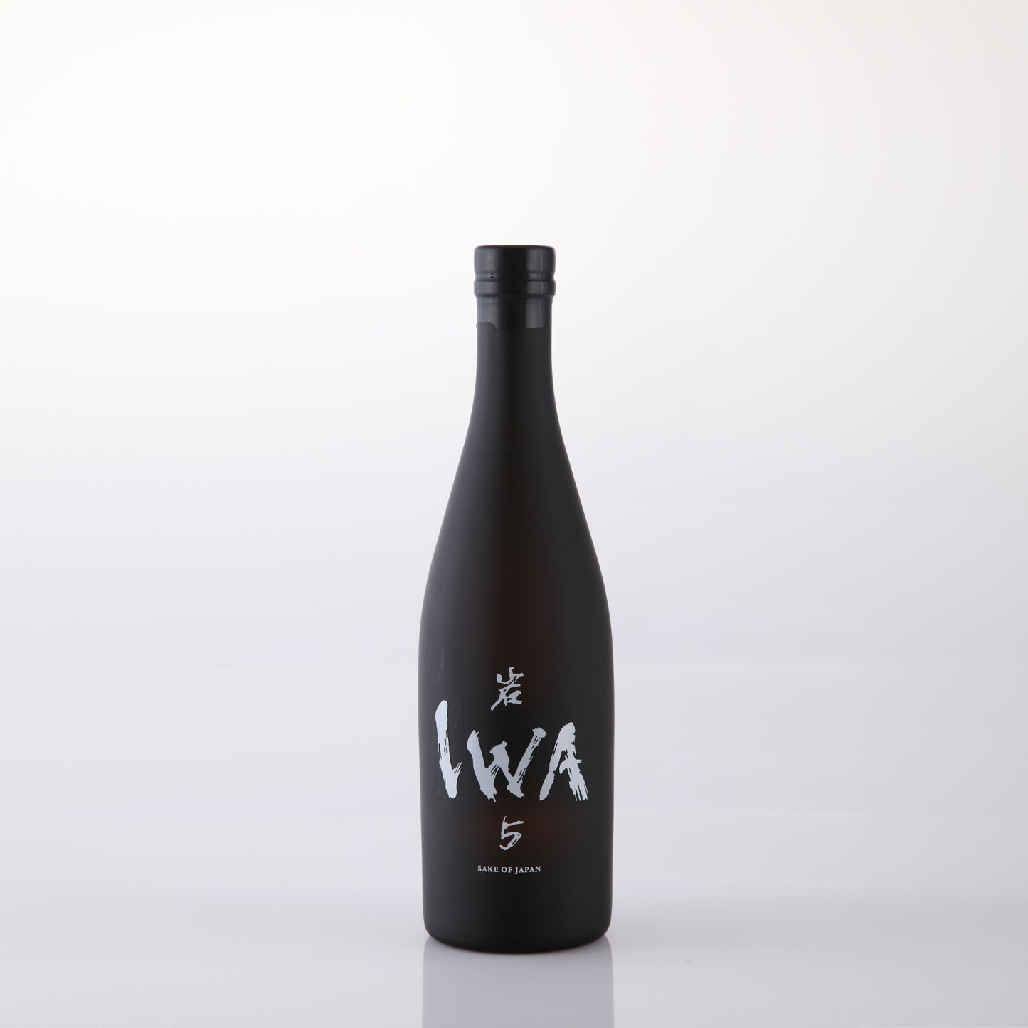 IWA 5 SHIRAIWA JAPANESE SAKE 15%