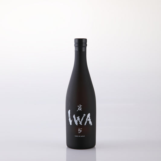 IWA 5 SHIRAIWA JAPANESE SAKE 15%